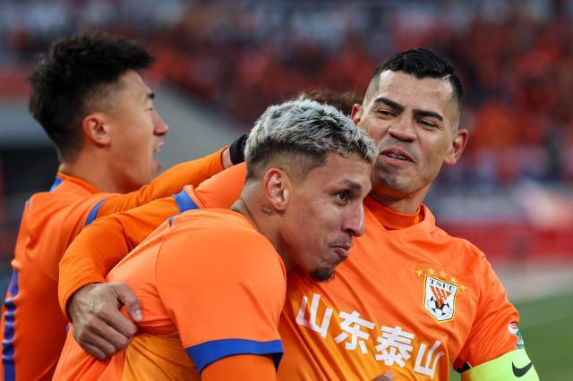 mk体育官网-后费莱尼时代战术转型初见成效 泰山：为亚冠预热